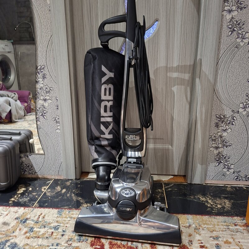 Vand aspirator profesional Kirby.